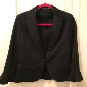 NWT Ruffled Sleeve Black Blazer